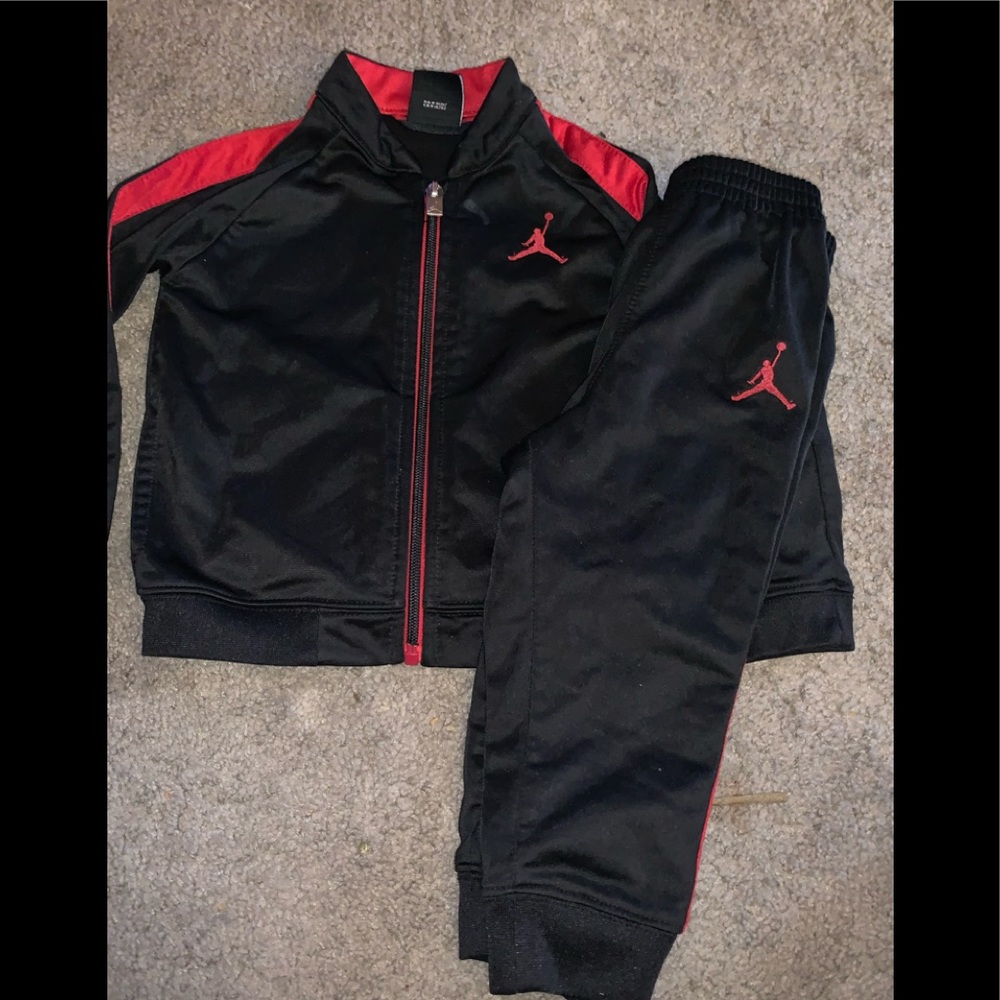 COPY - Buy 1 get 1 free****** 2 pc Jordan sweatsuit set